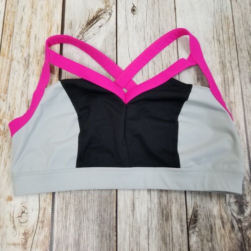 Torrid Size 1 Active Cutout Sports Bra Size 1X 14/16